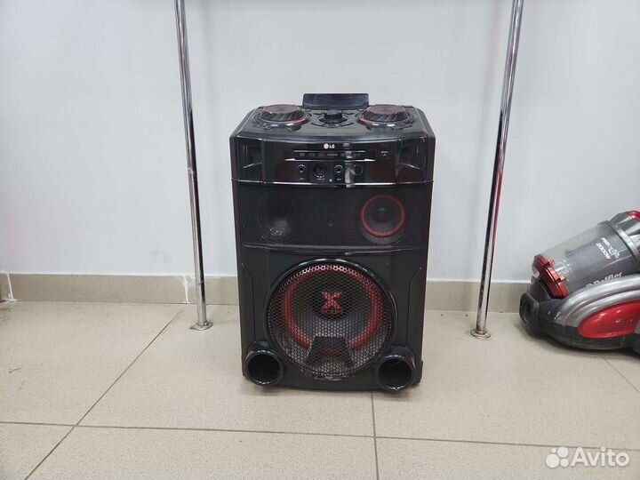 Колонка LG OM7550K