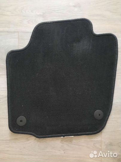 Автомобильные коврики текстильные