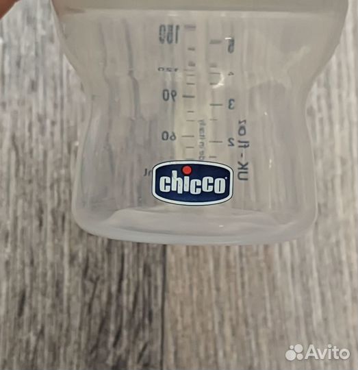 Ручной молокоотсос chicco и бутылочка avent