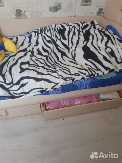 Спальный гарнитур для подростка бу