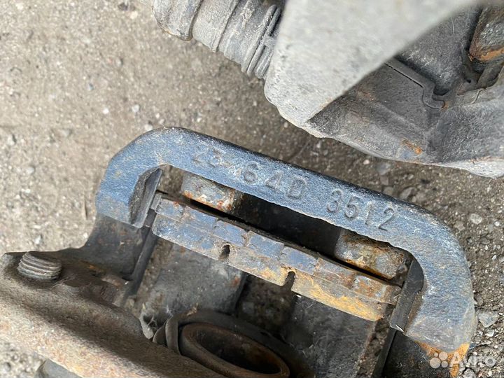 Nissan Murano Z50 суппорт тормозной передний