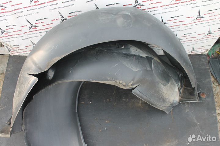 Подкрылок зад W210 Мерседес Универсал