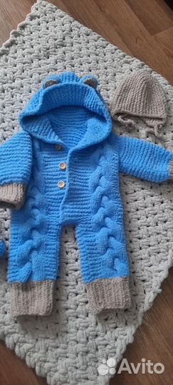 Вязаный комплект на выписку для мальчика