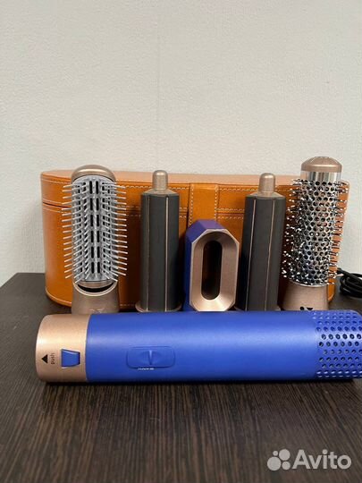 Стайлер dyson в кейсе синий