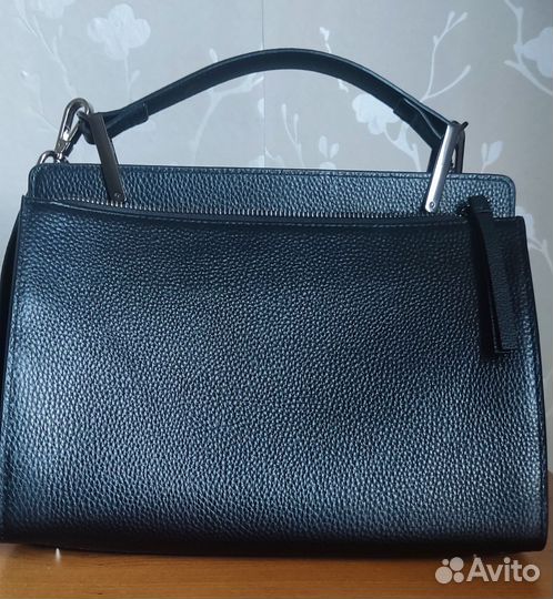 Сумка женская натуральная кожа бу черная