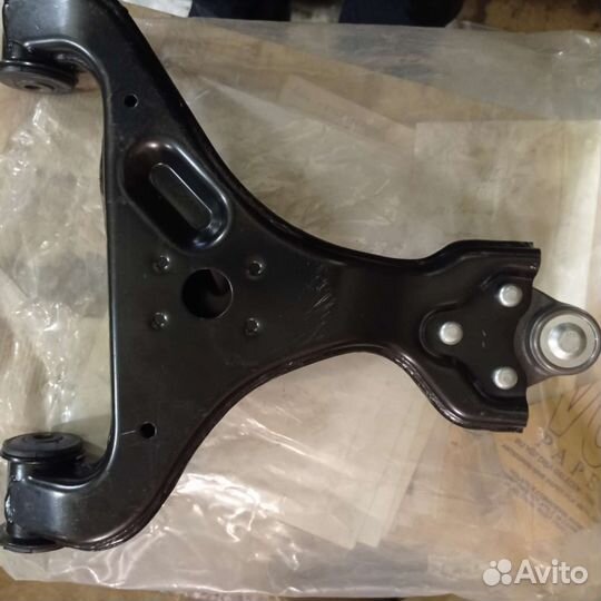 Рычаг передний левый Мерседес Вито, Виана