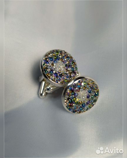 Рельефные запонки. Радужные искры