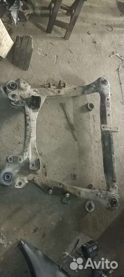 Подрамник toyota camry v50