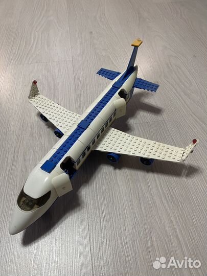 Самолет lego