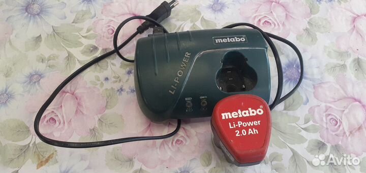 Зарядное устройство с аккумулятором melabo