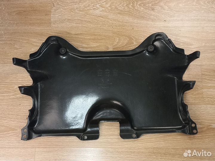 Защита двигателя Mercedes E-Class W212 09- централ