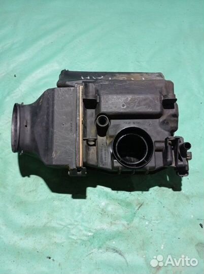 Корпус воздушного фильтра Renault Megane