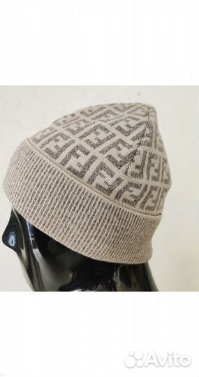 Мужская шапка