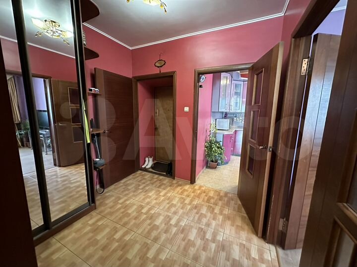 3-к. квартира, 66 м², 1/14 эт.