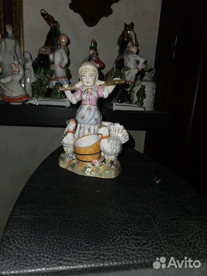 Статуэтка Девочка с птицами Европа