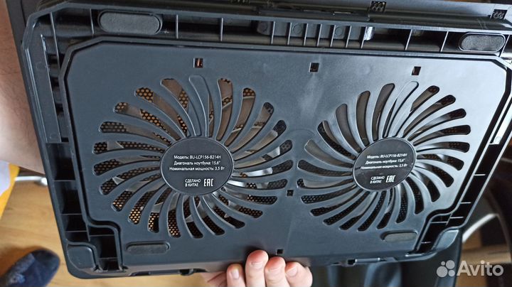 Охлаждающая подставка для ноутбука