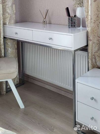 Консоль и тумба