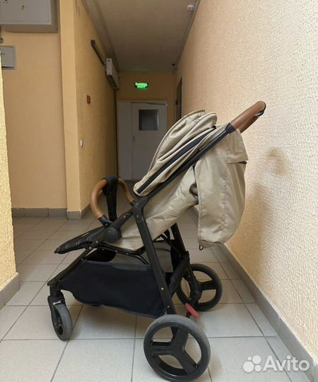 Прогулочная коляска hb