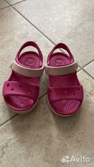 Босоножки детские crocs