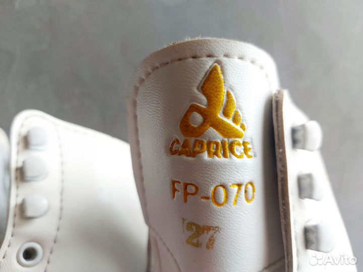 Коньки фигурные детские р 27