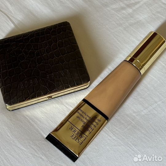 Тени Bobbi Warm, Тональник Estee Lauder Futurist