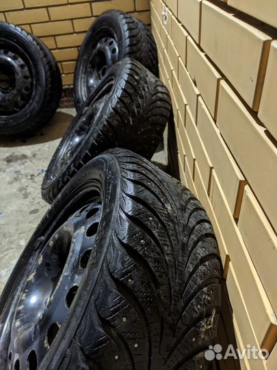 Sava Eskimo Stud 205/55 R16