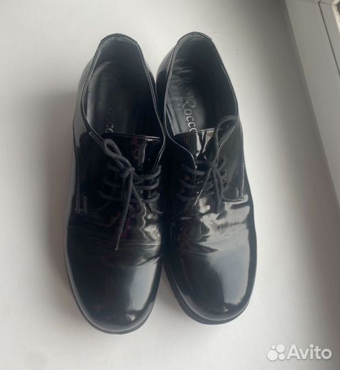 Ботинки женские лаковые 40 размер