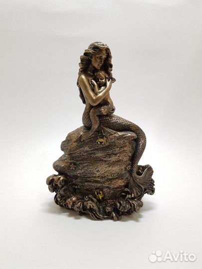 Русалка и дитя