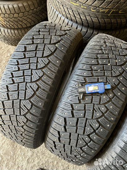 Continental IceContact 2 SUV 215/65 R17