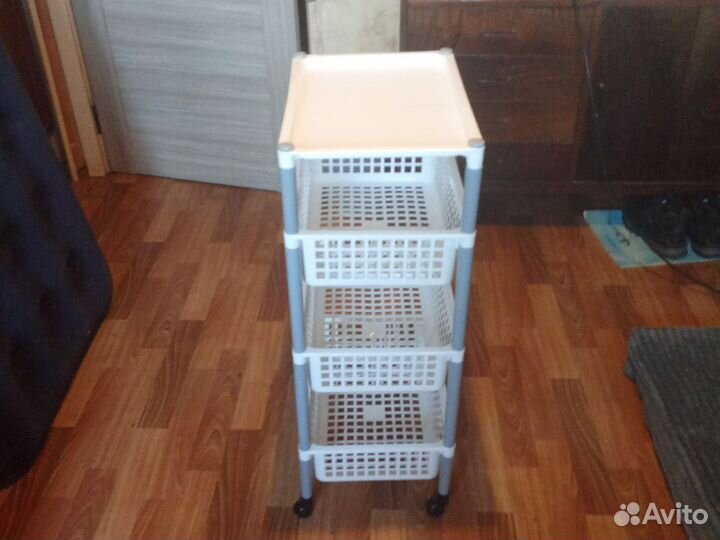 Этажерка для ванной