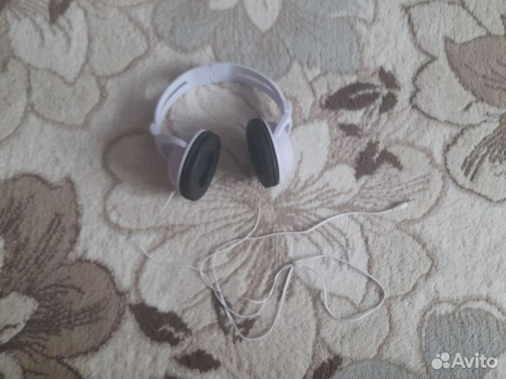 Наушники новые почти что игровые но они для работы