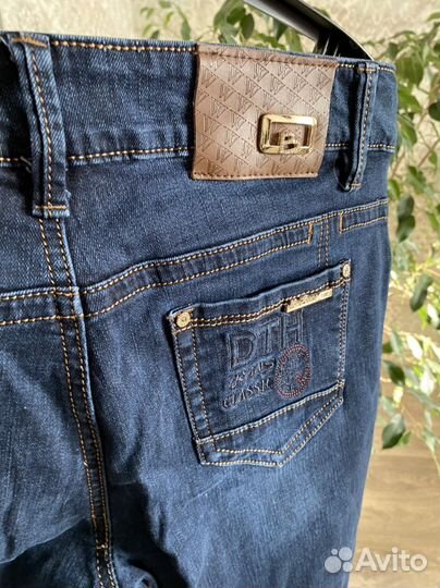Джинсы женские