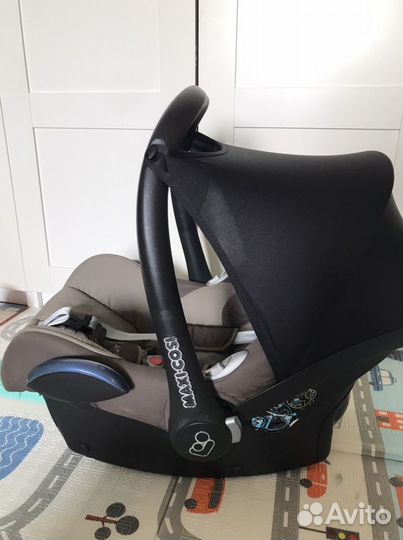 Автокресло автолюлька maxi cosi cabriofix 0+