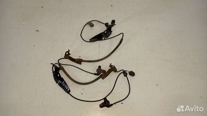 Датчик абс передний Toyota Camry v55