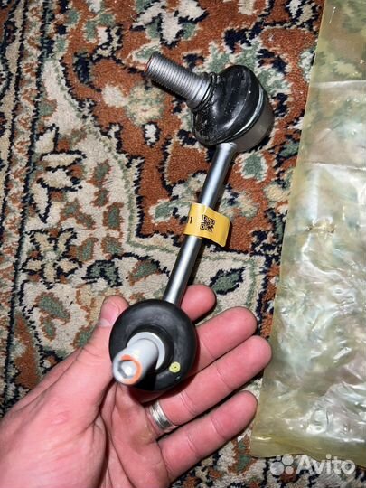 Стойка стабилизатора задняя левая Паджеро 4