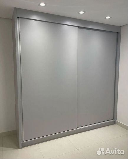 Шкаф купе зеркальный