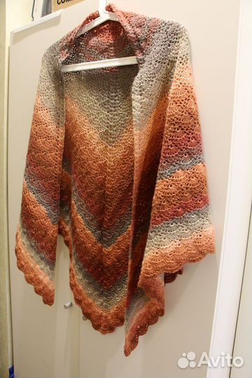 Бактус/Шаль/Вязаный платок