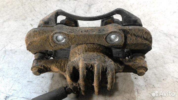 Суппорт передний правый Peugeot 3008 2011 4401N9