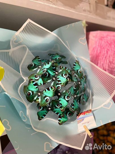 Праздничный букет из бабочек