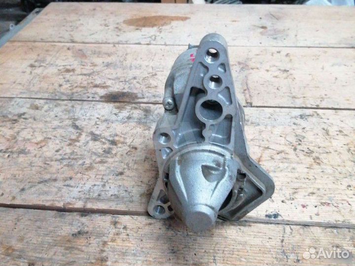 Стартер Nissan Juke F15