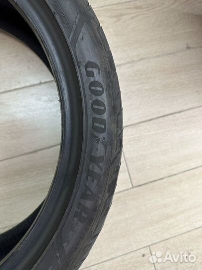 Goodyear Eagle F1 Asymmetric 3 245/40 R19 и 275/35 R19 100Y