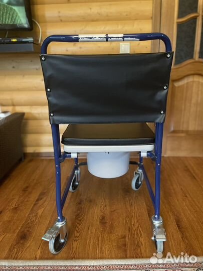Кресло-коляска с санитарным оснащением