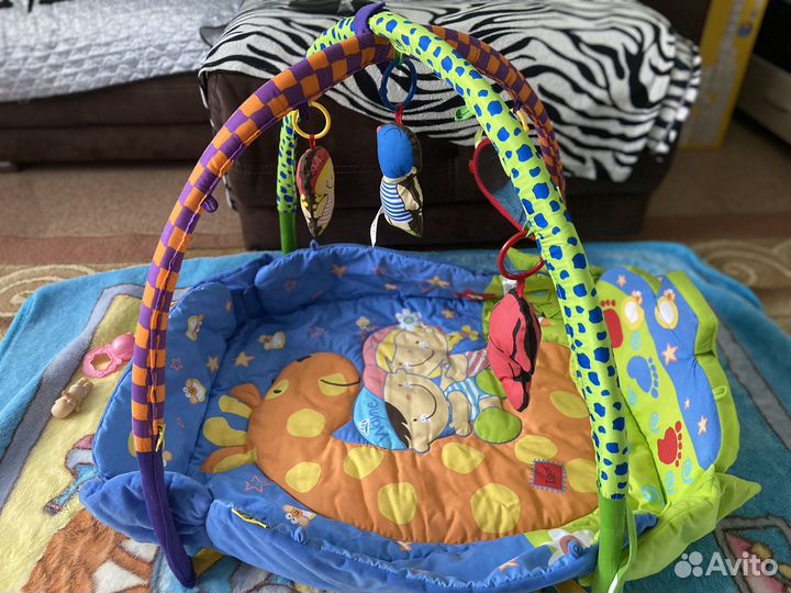 Развивающий коврик