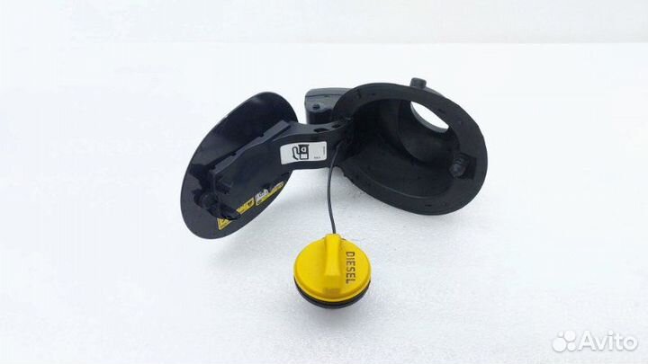 Б/У Б/У Лючок топливного бака Состояние отличное