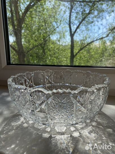 Ваза хрустальная