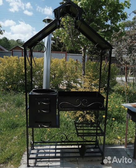 Мангал с крышей