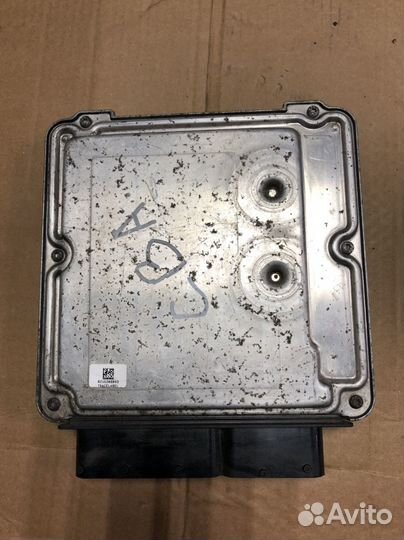 Блок управления двигателем Фольксваген Тигуан 1