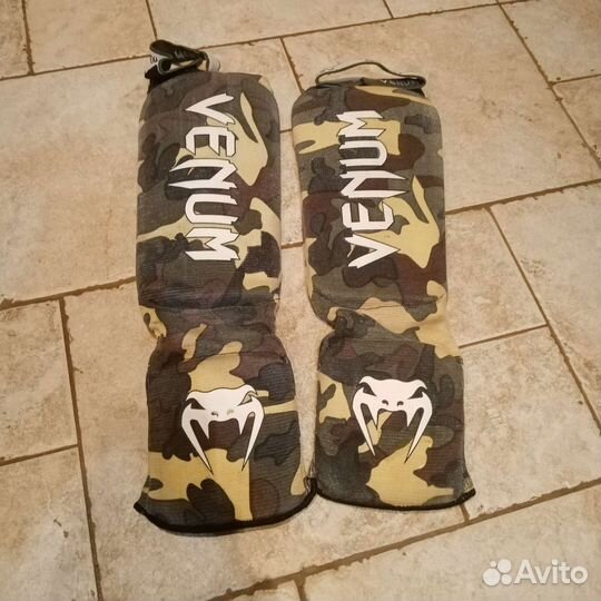 Защита голени для единоборств Venum