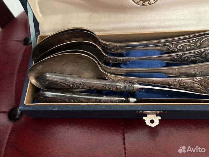 Набор ложек и ножей из мельхиора