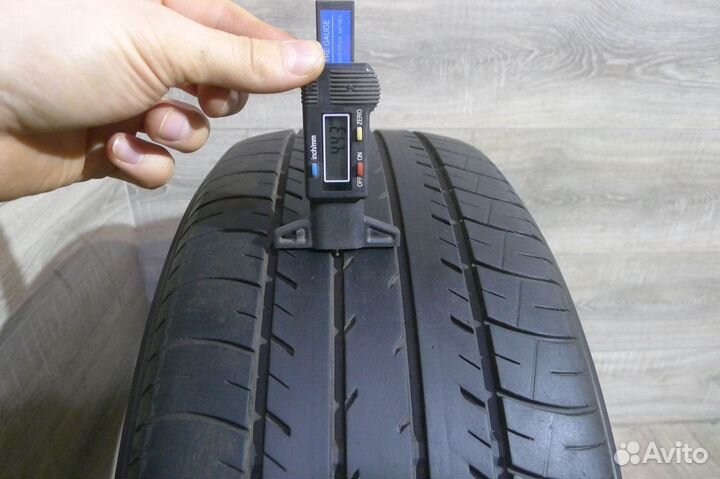 Yokohama dB Decibel E70 215/55 R17 93V